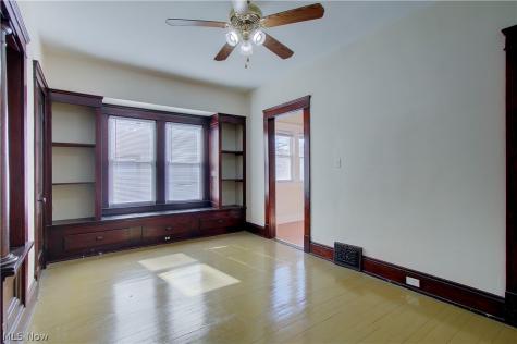 3316 W 97th Street Cleveland OH 44102