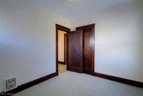 3316 W 97th Street Cleveland OH 44102