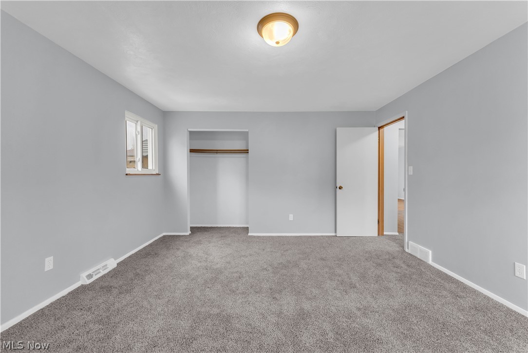 927 E 216th Street Euclid OH 44119