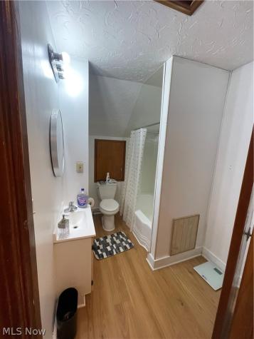 18606 Cherokee Avenue Cleveland OH 44119