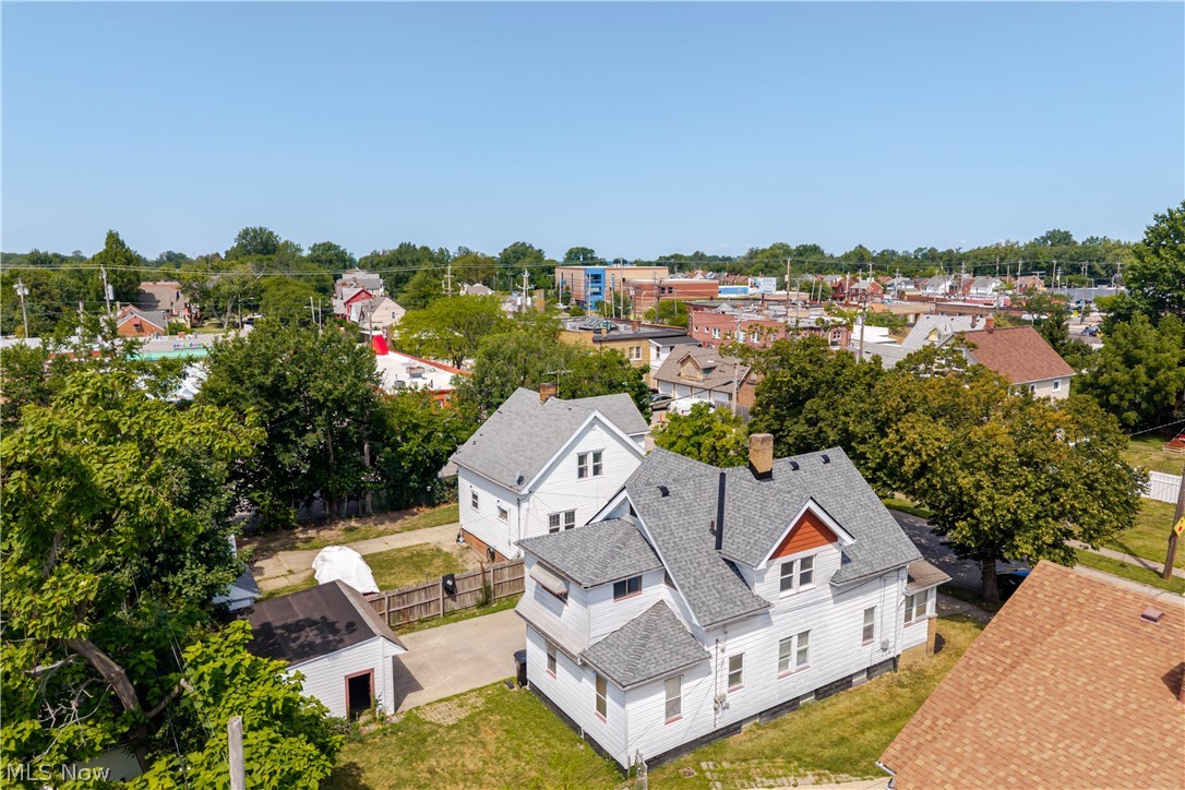 18606 Cherokee Avenue Cleveland OH 44119