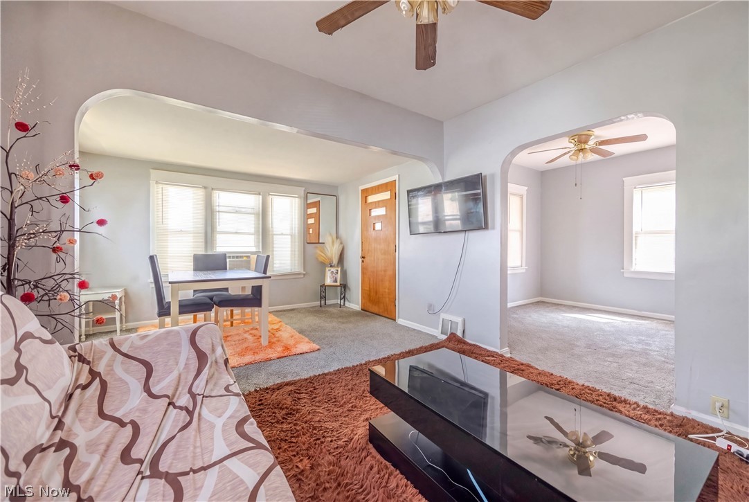 18606 Cherokee Avenue Cleveland OH 44119