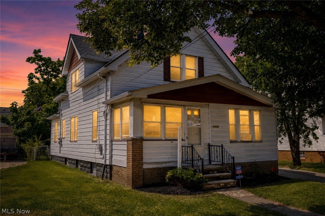 18606 Cherokee Avenue Cleveland OH 44119