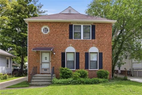 2261 Warren Road Lakewood OH 44107