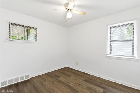 2261 Warren Road Lakewood OH 44107