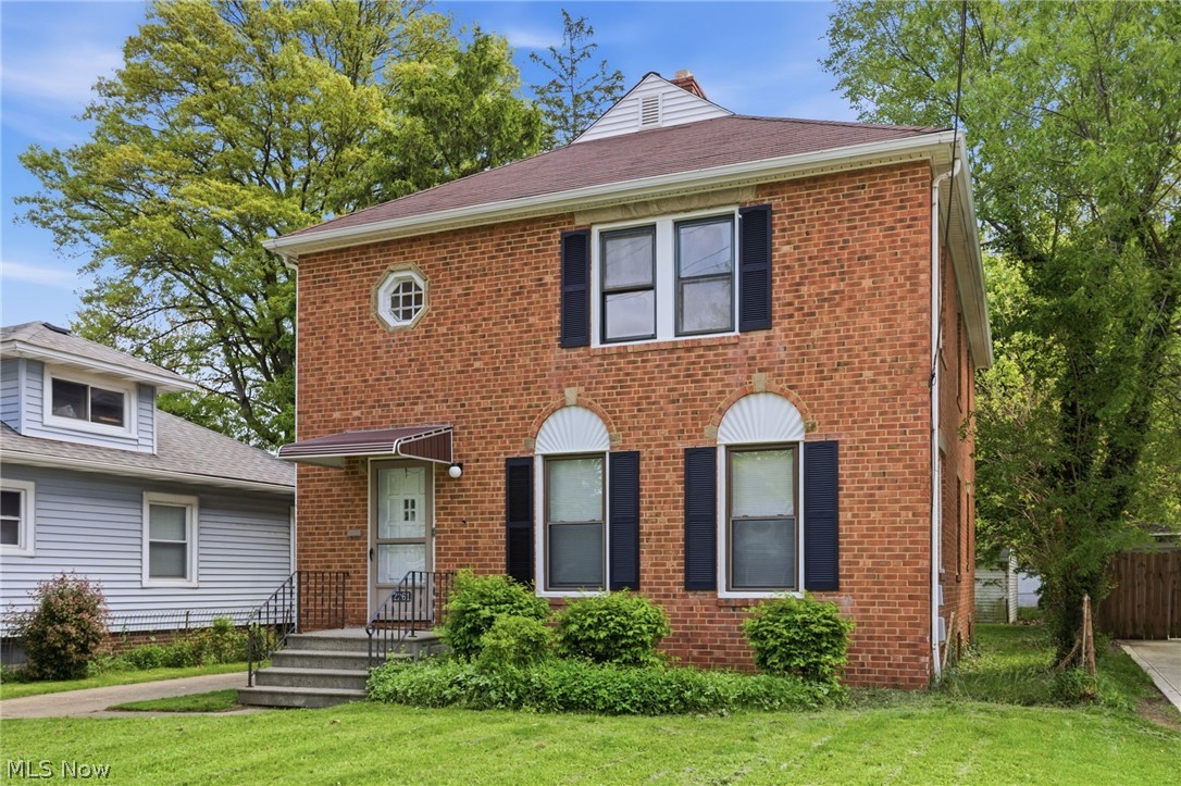 2261 Warren Road Lakewood OH 44107