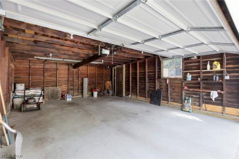 2261 Warren Road Lakewood OH 44107
