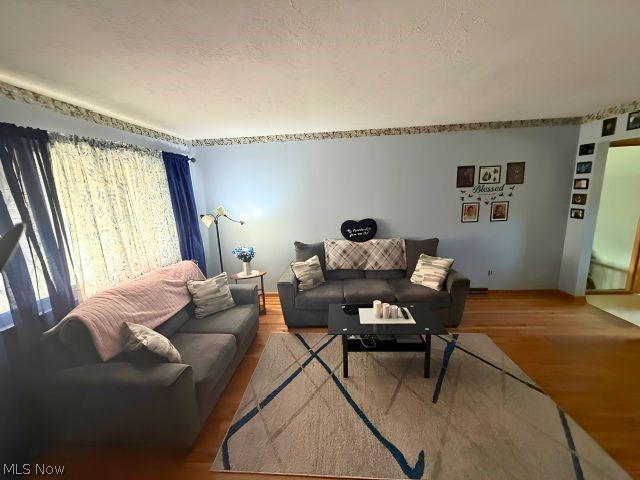 3330-3332 Elmwood Street Cuyahoga Falls OH 44221