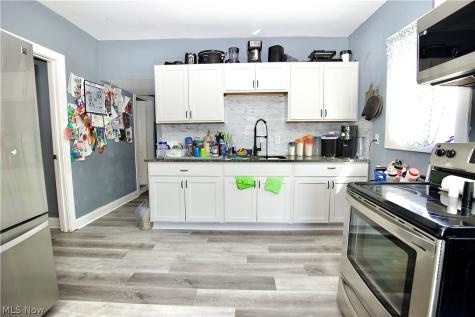 3404 W 49th Street Cleveland OH 44102
