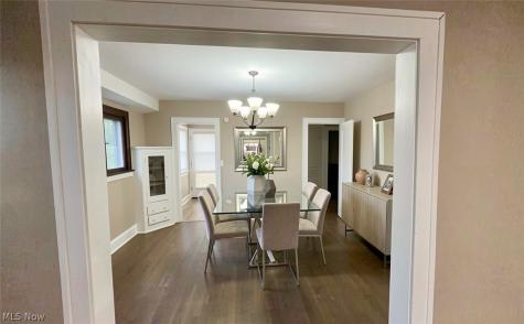 949 Helmsdale Road Cleveland Heights OH 44112