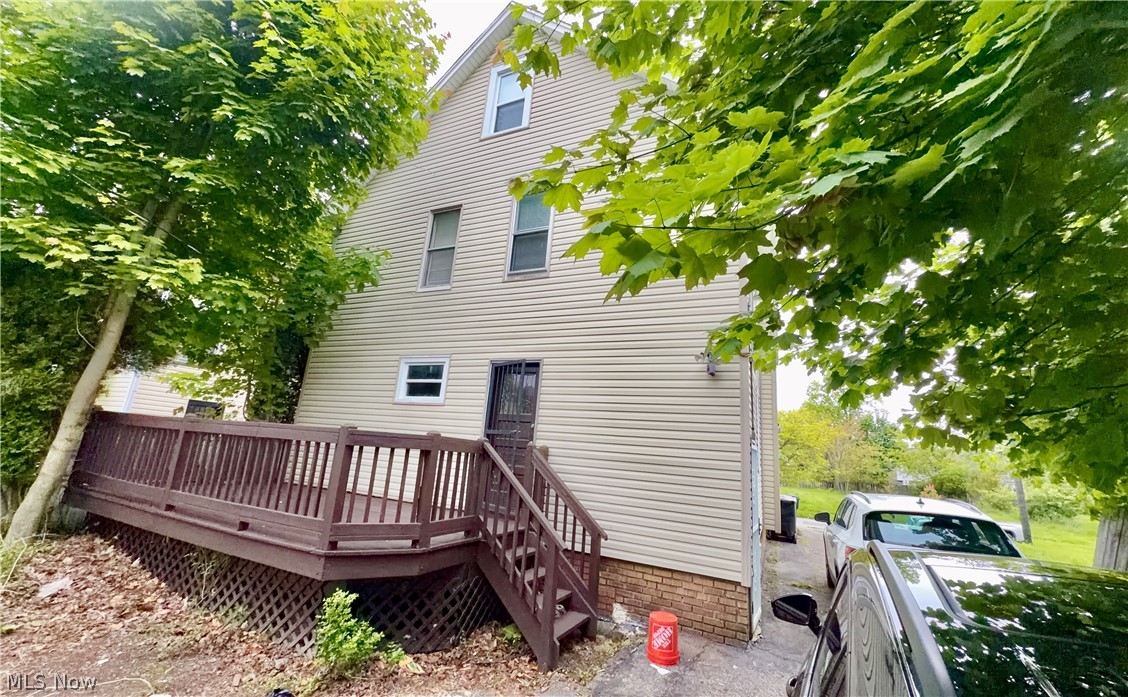 949 Helmsdale Road Cleveland Heights OH 44112