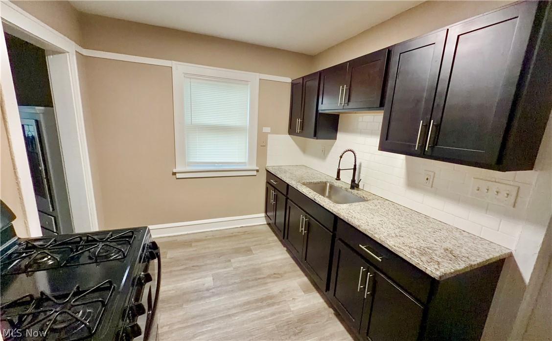 949 Helmsdale Road Cleveland Heights OH 44112