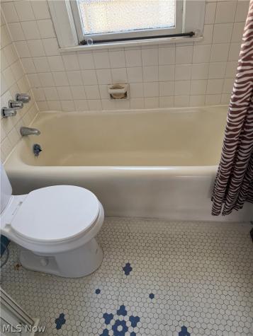 4515 E 126th Street Garfield Heights OH 44105