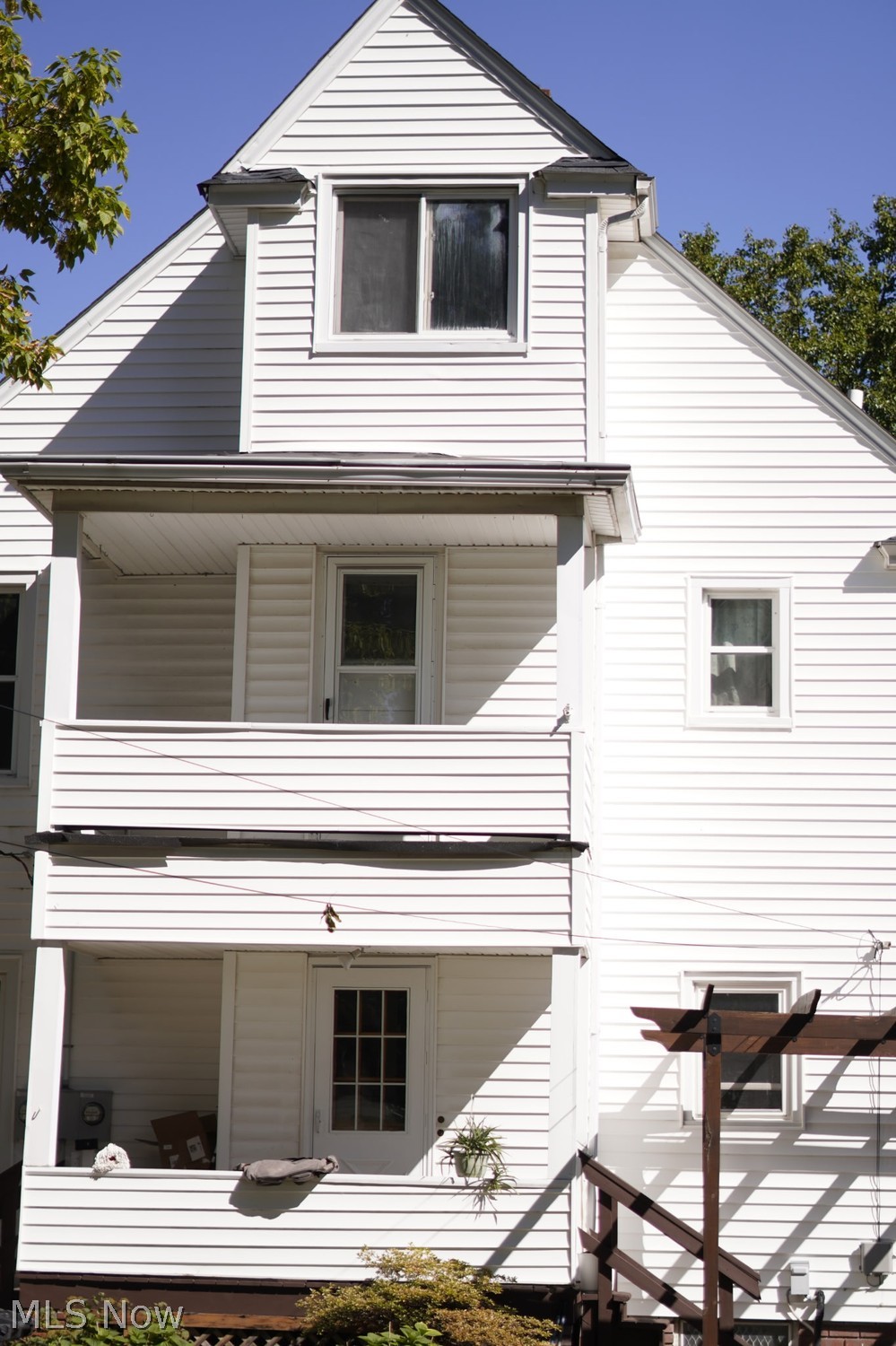 3878 W 160 Street Cleveland OH 44111