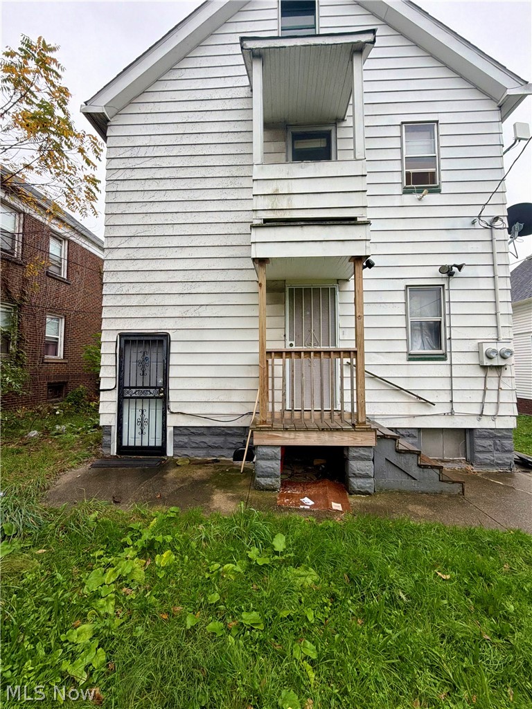 10609 Lamontier Avenue Cleveland OH 44104
