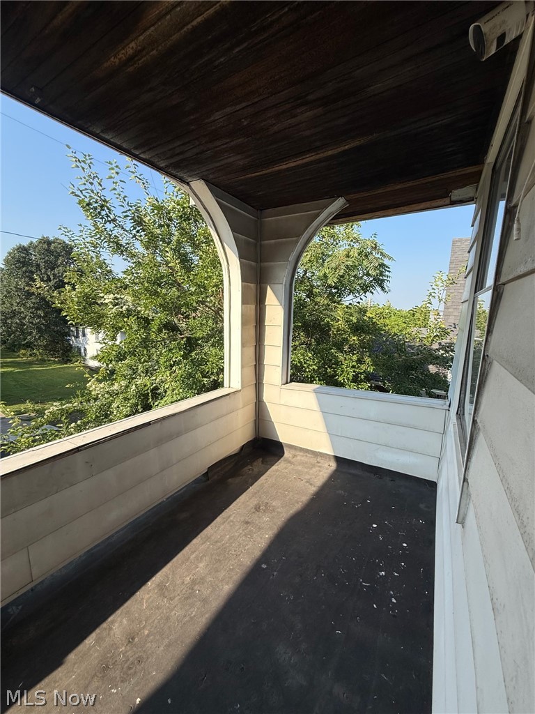 10609 Lamontier Avenue Cleveland OH 44104