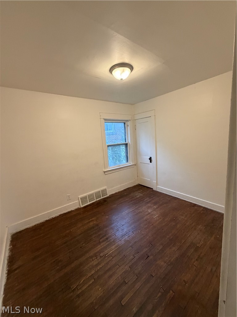 10609 Lamontier Avenue Cleveland OH 44104