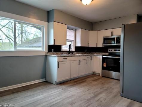 1039 Anna Avenue Kent OH 44240