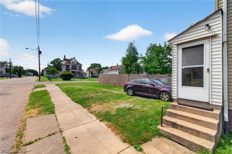 649 Prospect Avenue SW Canton OH 44706