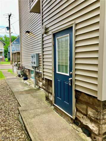 512 E Buchtel Avenue Akron OH 44304