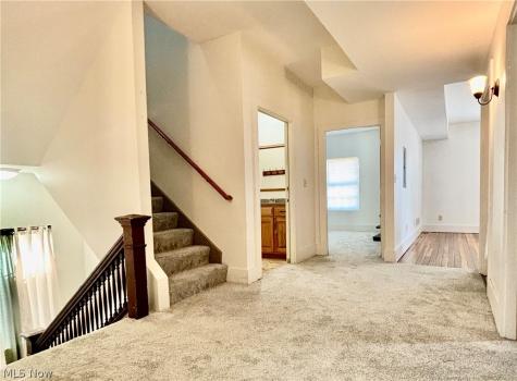 512 E Buchtel Avenue Akron OH 44304