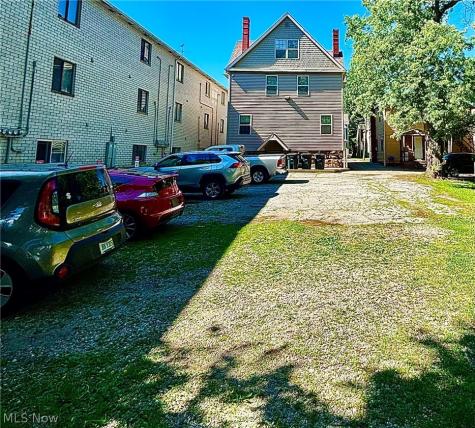 512 E Buchtel Avenue Akron OH 44304