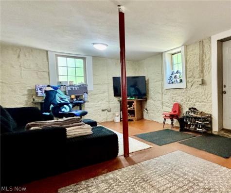 512 E Buchtel Avenue Akron OH 44304