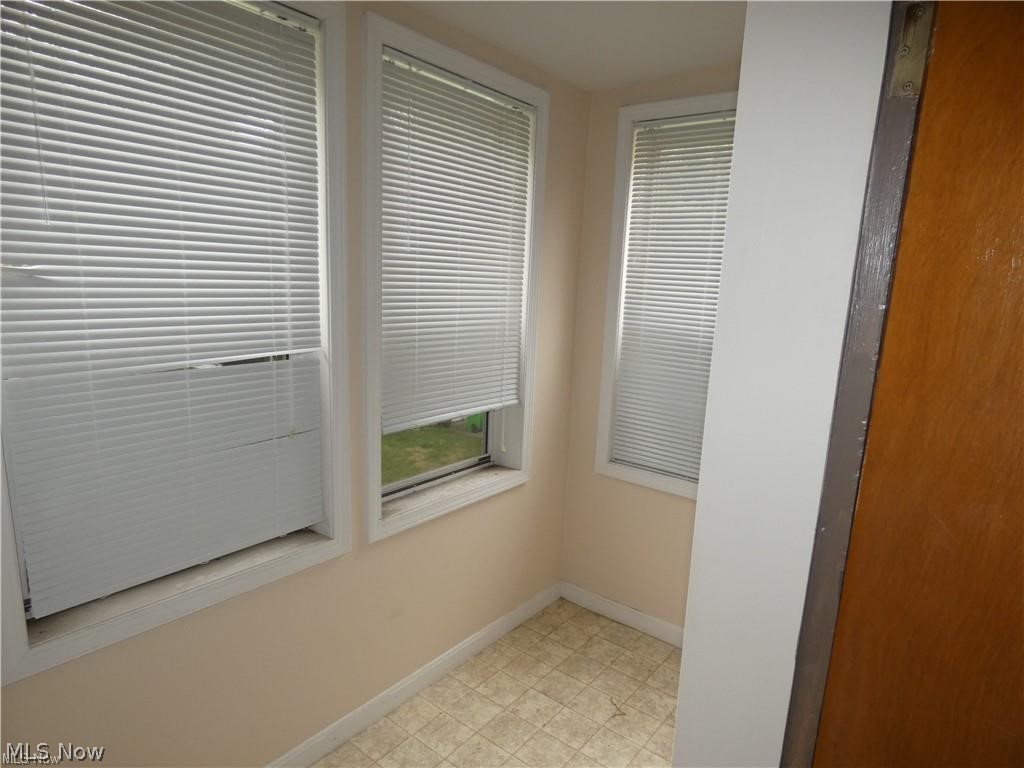 3864 E 52nd Street Newburgh Heights OH 44105