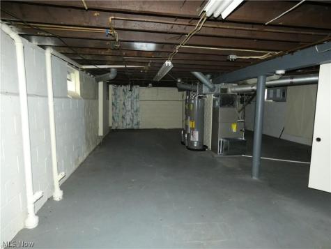 3864 E 52nd Street Newburgh Heights OH 44105