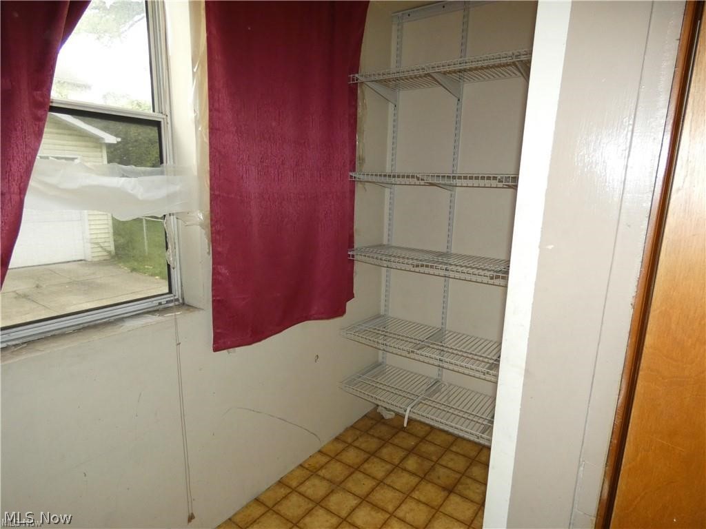 3864 E 52nd Street Newburgh Heights OH 44105