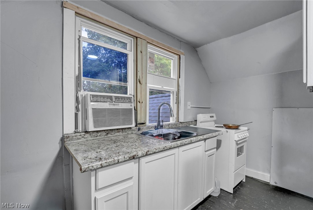 981 Thornhill Drive East Cleveland OH 44108