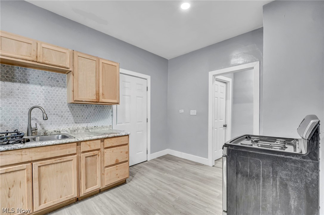 981 Thornhill Drive East Cleveland OH 44108