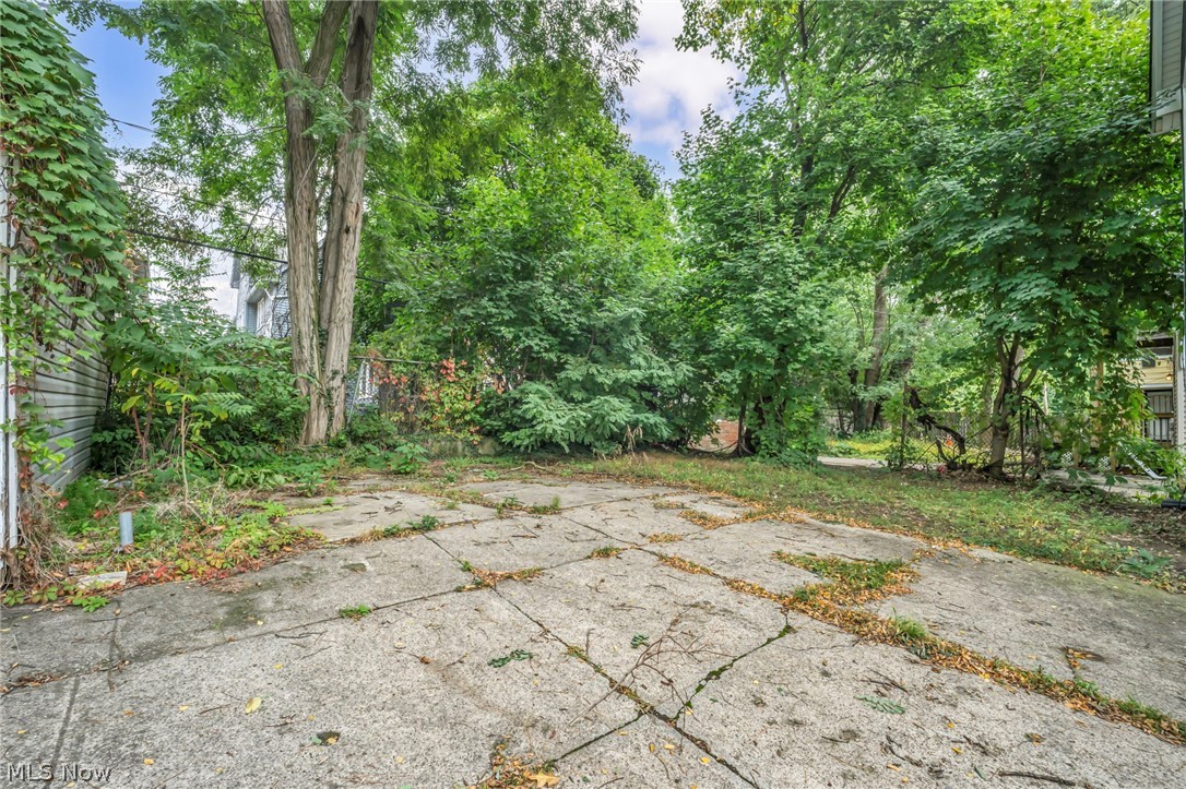 981 Thornhill Drive East Cleveland OH 44108