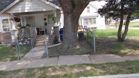 7104 Dearborn Avenue Cleveland OH 44102