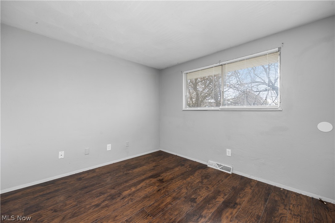 1627 E 33rd Street Lorain OH 44055