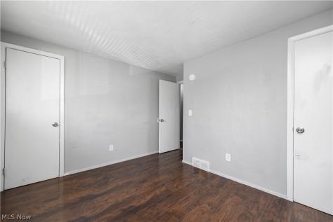 1627 E 33rd Street Lorain OH 44055