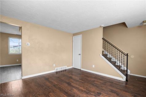 1627 E 33rd Street Lorain OH 44055