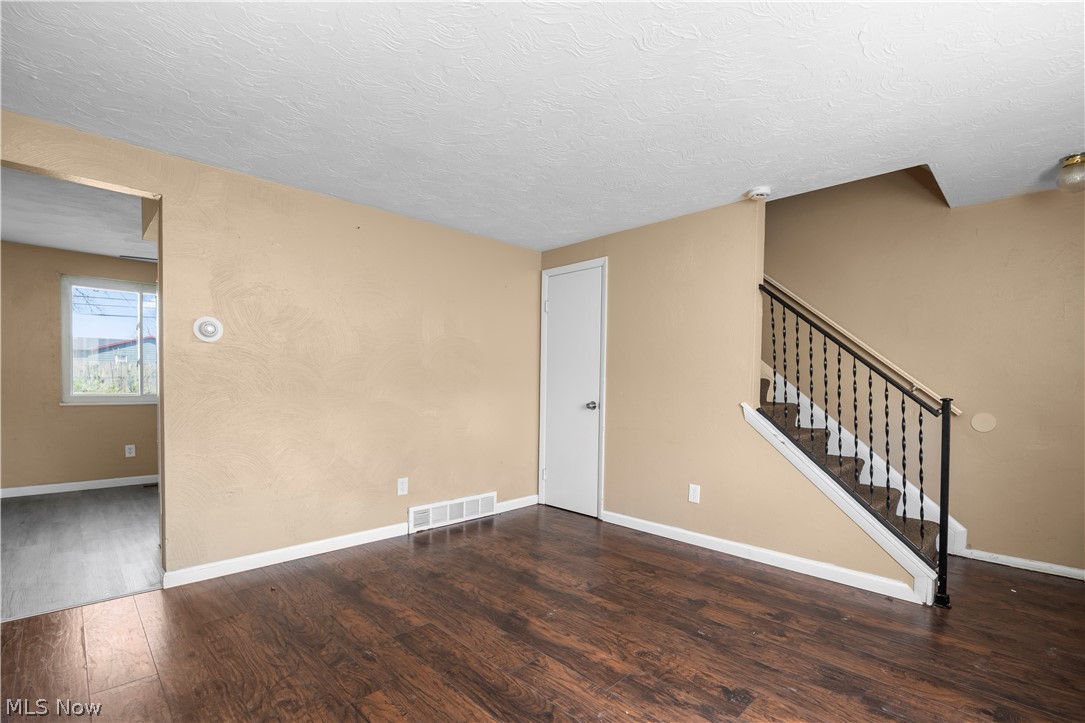 1627 E 33rd Street Lorain OH 44055