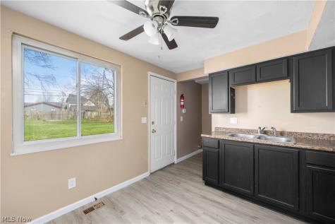 1627 E 33rd Street Lorain OH 44055
