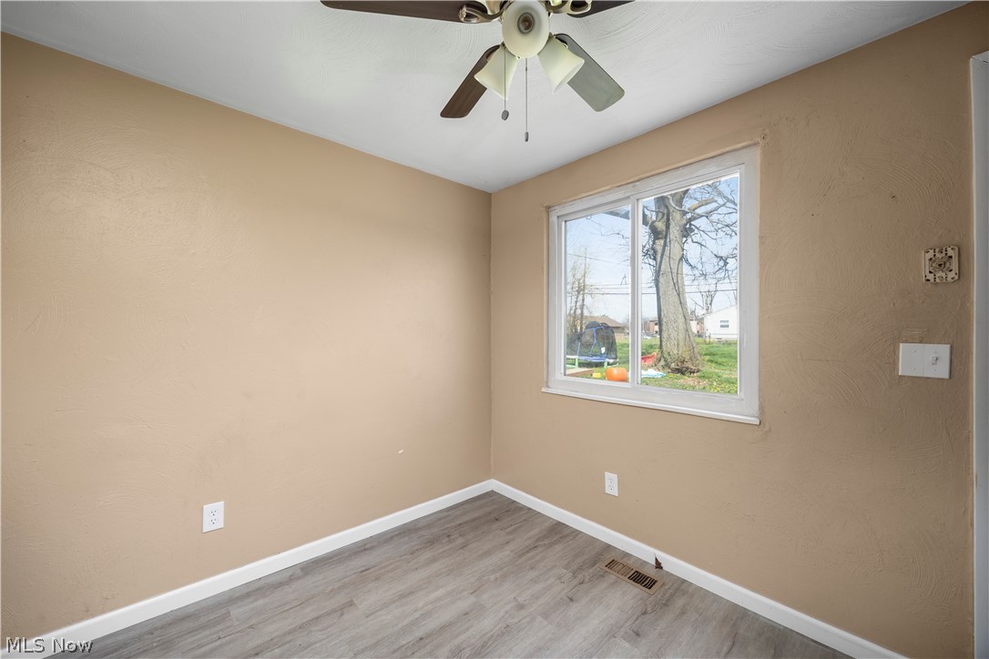 1627 E 33rd Street Lorain OH 44055