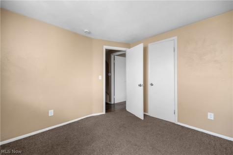 1627 E 33rd Street Lorain OH 44055