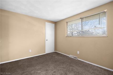 1627 E 33rd Street Lorain OH 44055
