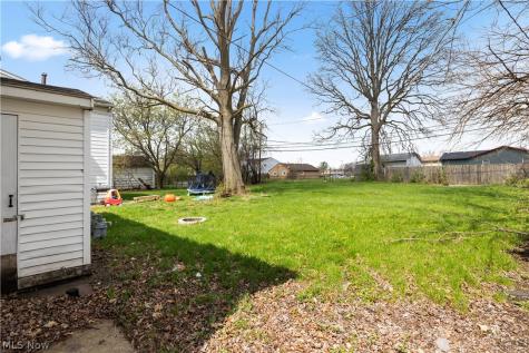 1627 E 33rd Street Lorain OH 44055