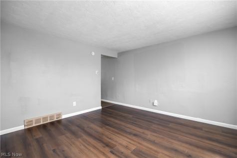 1627 E 33rd Street Lorain OH 44055