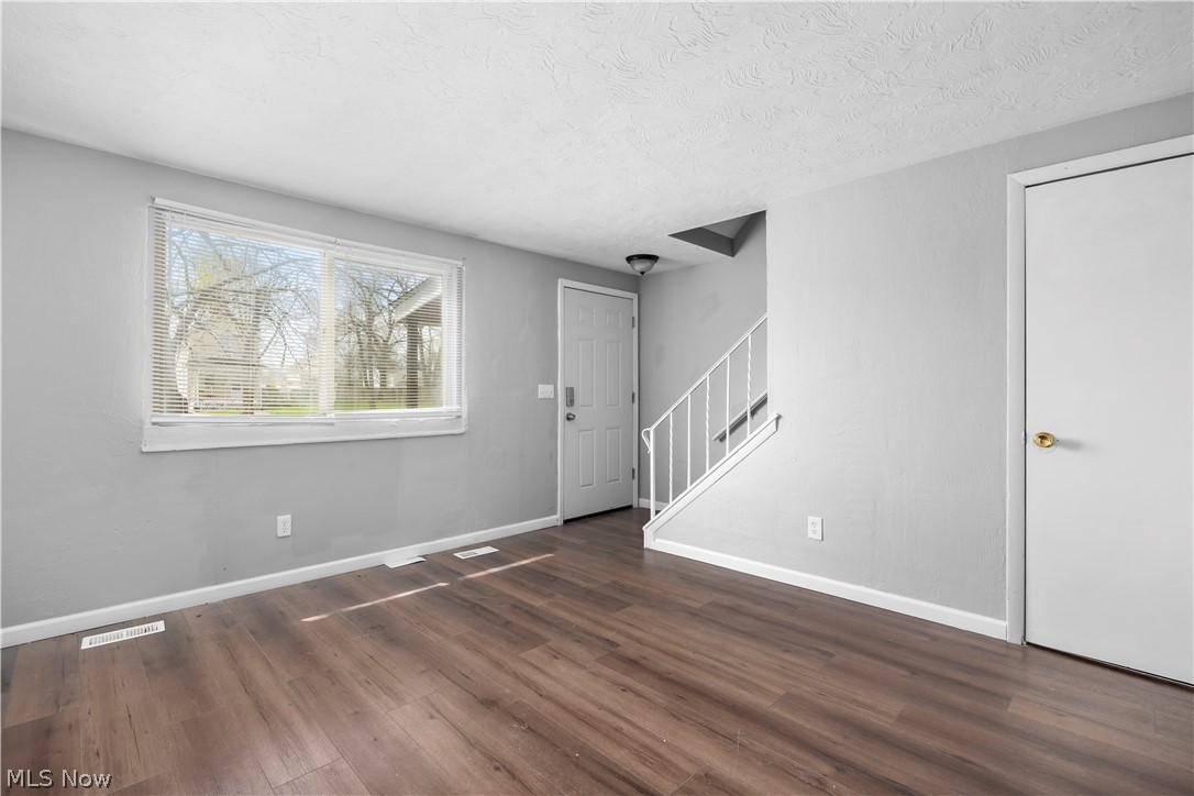 1627 E 33rd Street Lorain OH 44055