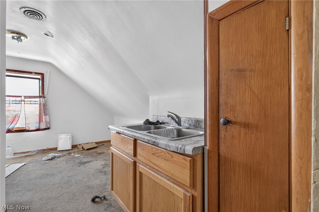 1646 Burgess Road Cleveland OH 44112