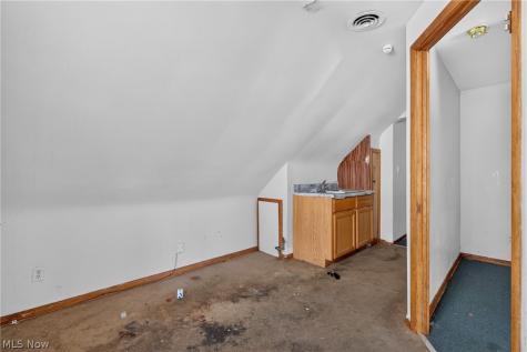 1646 Burgess Road Cleveland OH 44112