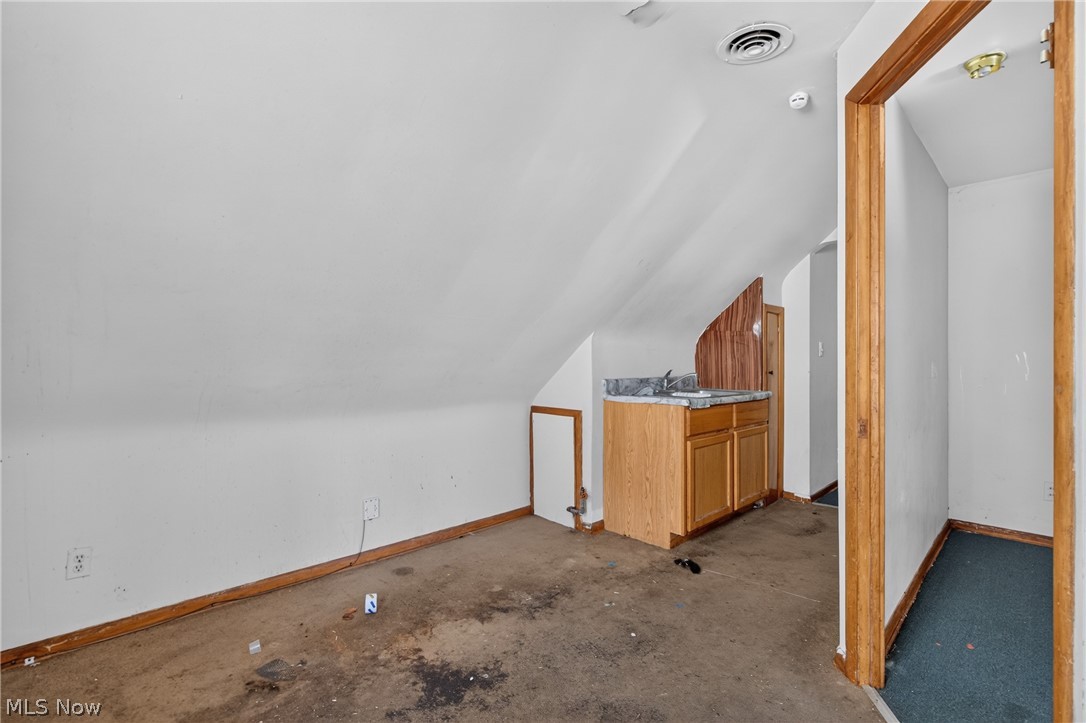 1646 Burgess Road Cleveland OH 44112