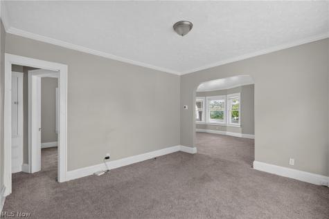 1646 Burgess Road Cleveland OH 44112