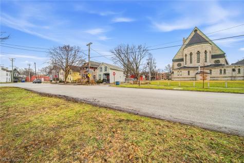 3202 Whitman Avenue Cleveland OH 44113
